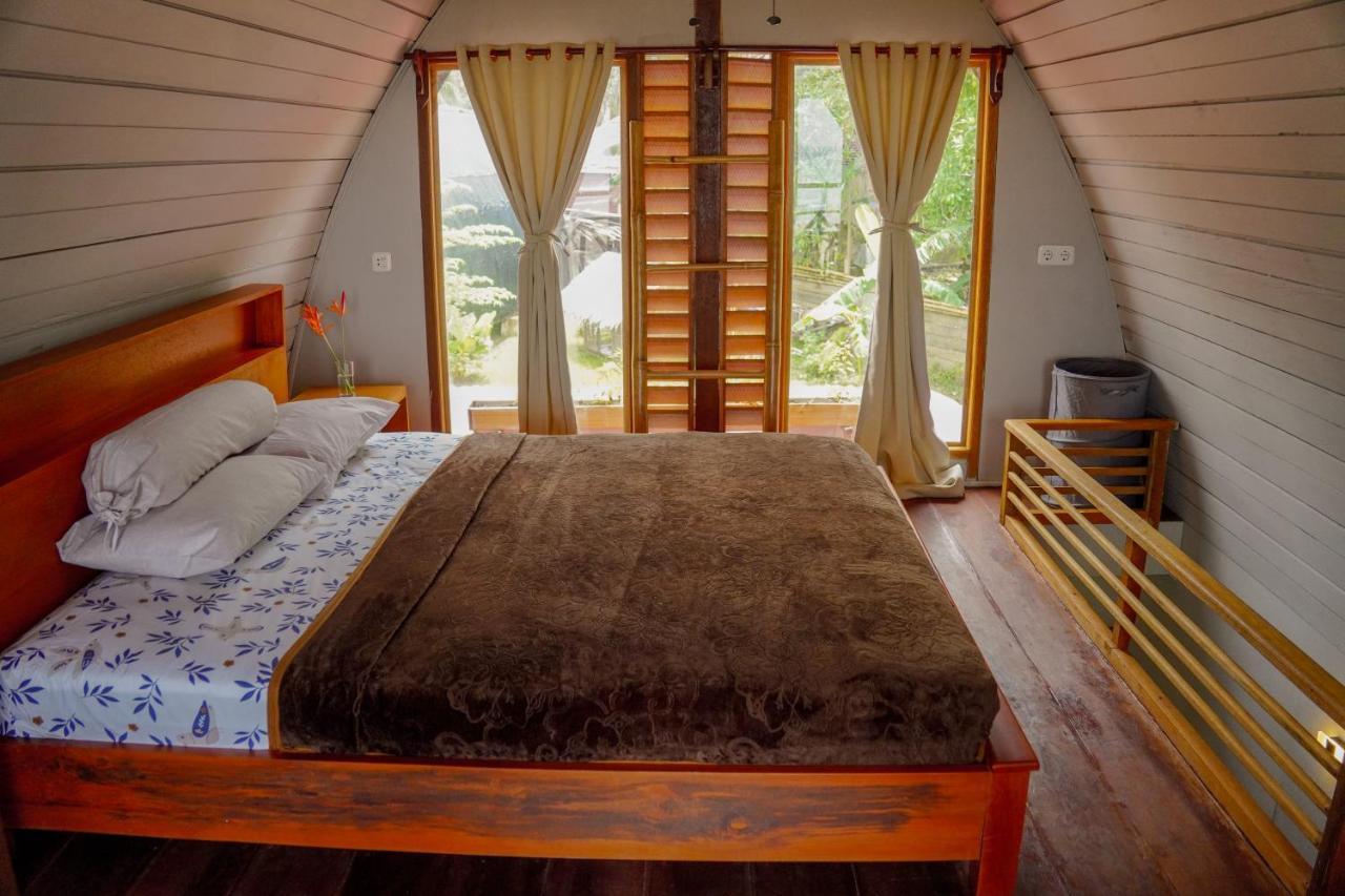 Momos Surf Shack Hotel Salul Exterior photo