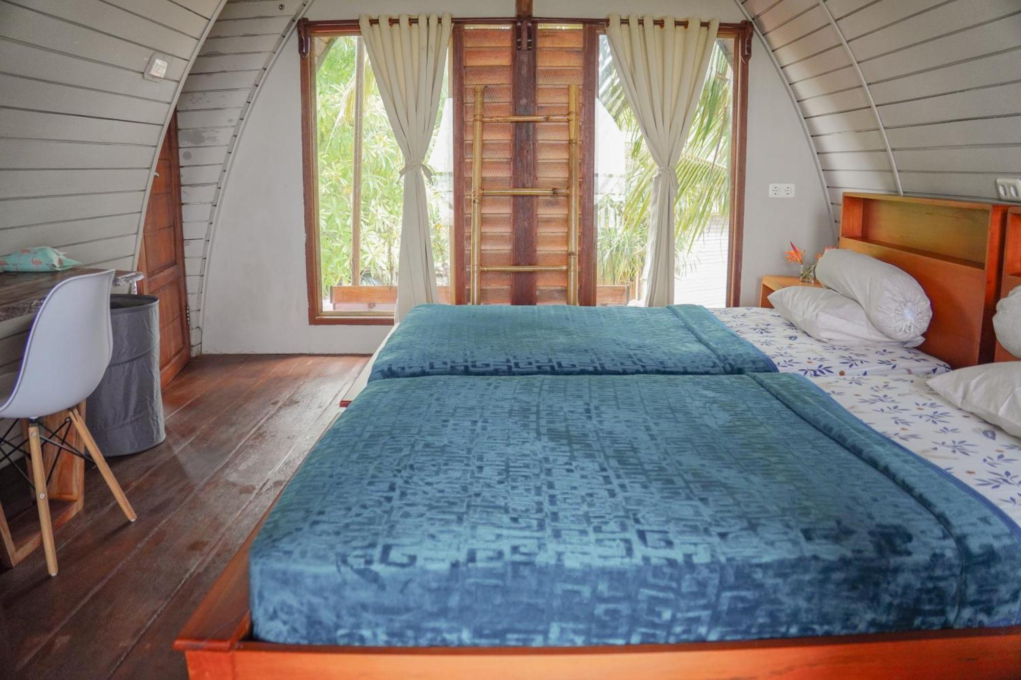 Momos Surf Shack Hotel Salul Exterior photo